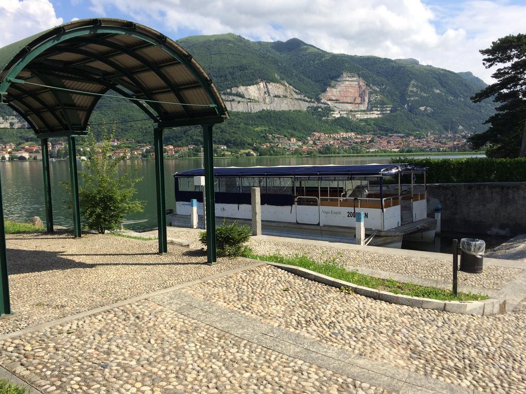 B&B Il Portico Del Conte Bosisio Parini Buitenkant foto